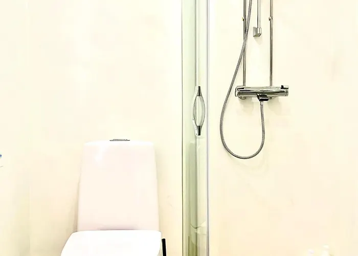 דירה Iso Roobertinkatu - Picturesque Area In Center הלסינקי