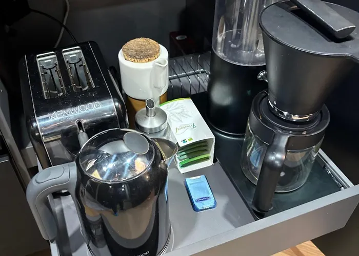 Iso Roobertinkatu - Picturesque Area In Center * הלסינקי